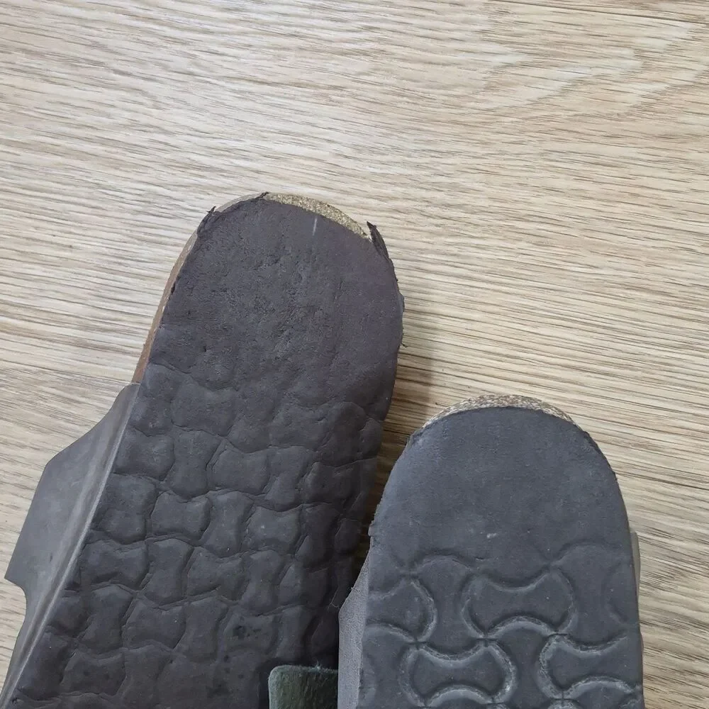 Birkenstock Sandals Slides Shoes Adult 8.5 M Soft Leather Foot Bed Grey Strap